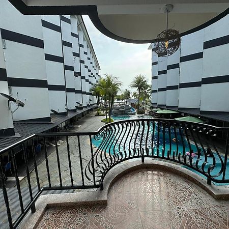 Ricco Ruby Homestay Kampong Bagan Pinang Exterior foto